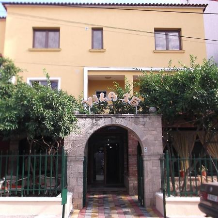 Hotel Vila 15 Tirana Esterno foto